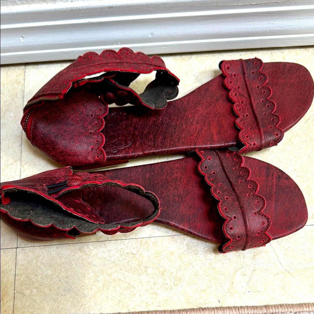 ELF Red Scalloped Leather Sandals